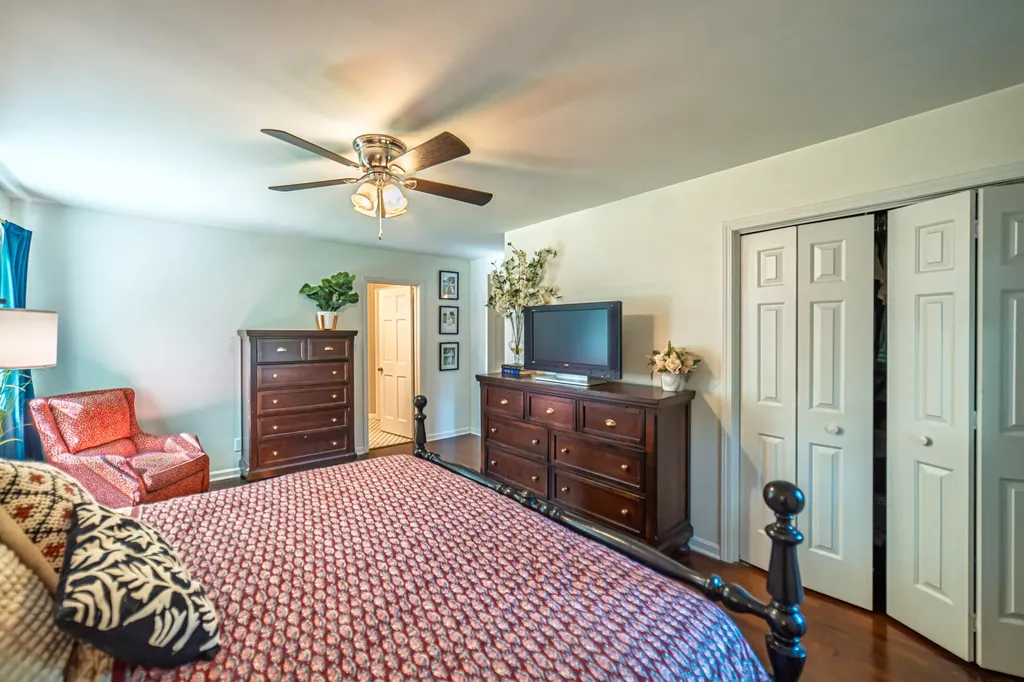 4242 Forrest Avenue Paducah KY 42001