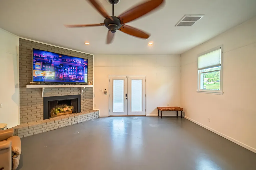 4242 Forrest Avenue Paducah KY 42001