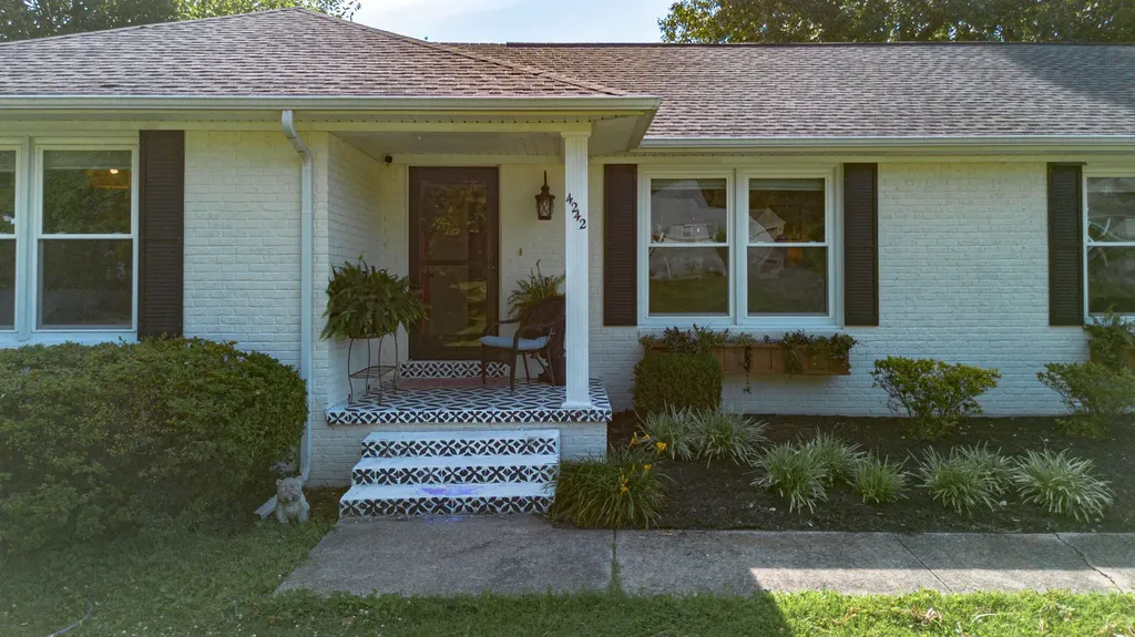 4242 Forrest Avenue Paducah KY 42001