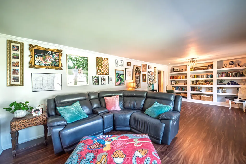 4242 Forrest Avenue Paducah KY 42001