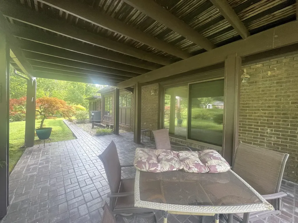 859 Woodland Hills Harlan KY 40831