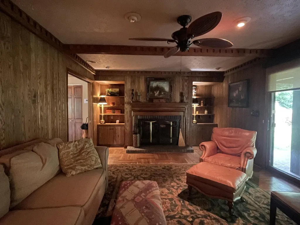 859 Woodland Hills Harlan KY 40831