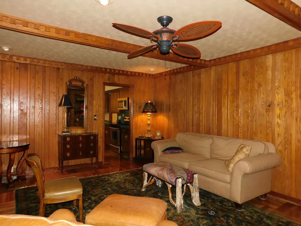 859 Woodland Hills Harlan KY 40831