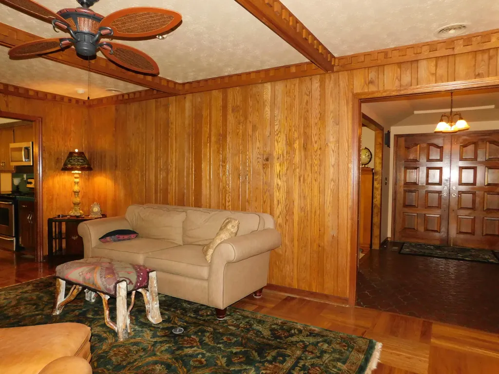 859 Woodland Hills Harlan KY 40831