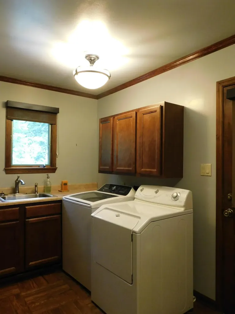 859 Woodland Hills Harlan KY 40831