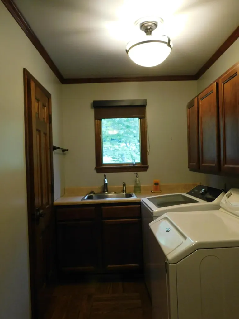 859 Woodland Hills Harlan KY 40831
