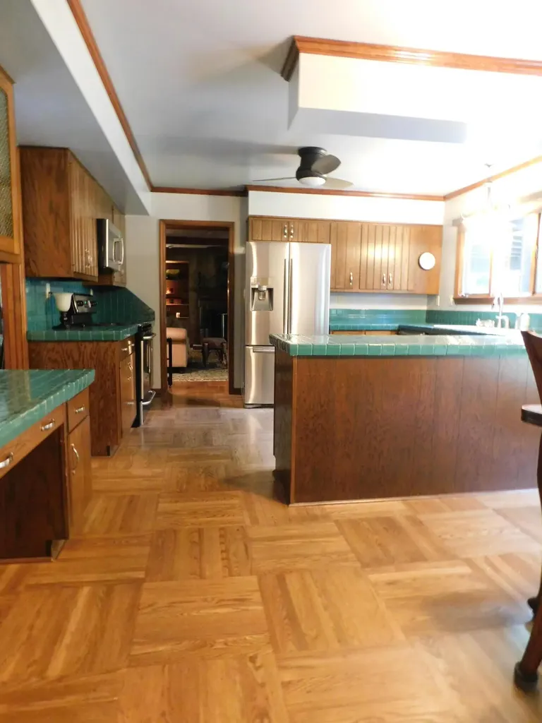 859 Woodland Hills Harlan KY 40831