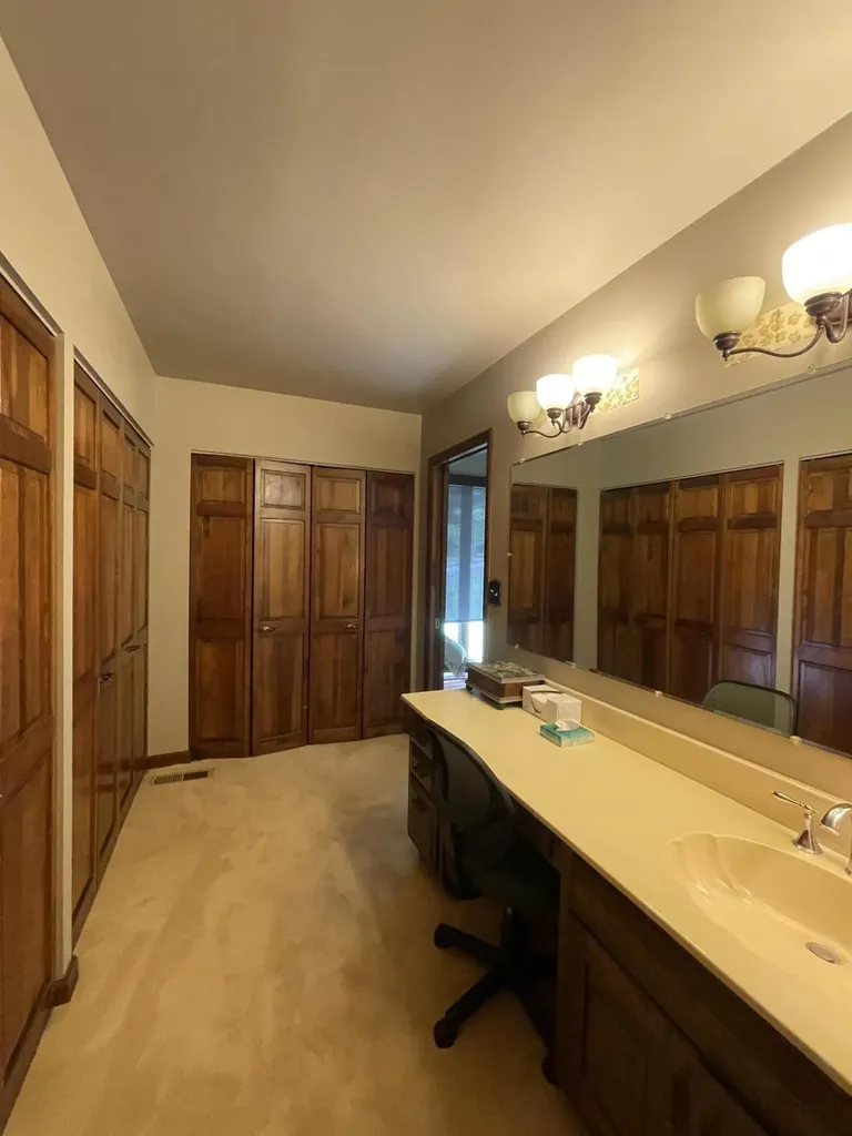859 Woodland Hills Harlan KY 40831