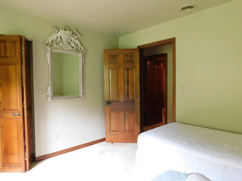 859 Woodland Hills Harlan KY 40831
