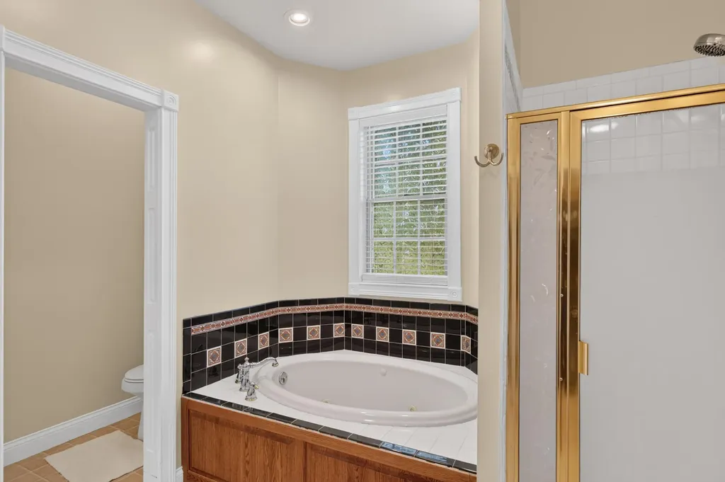 227 Rebecca Lane Stanford KY 40484