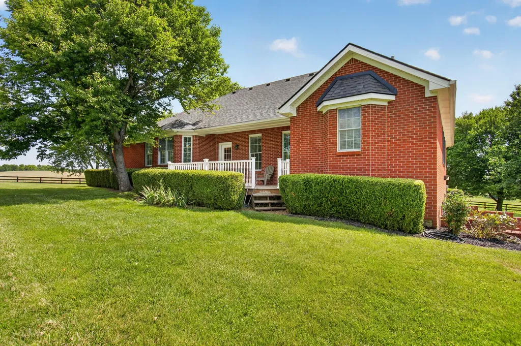 227 Rebecca Lane Stanford KY 40484