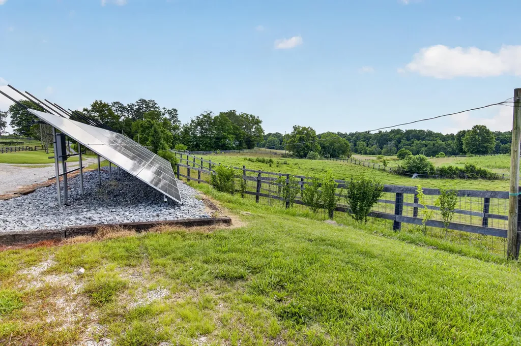 227 Rebecca Lane Stanford KY 40484