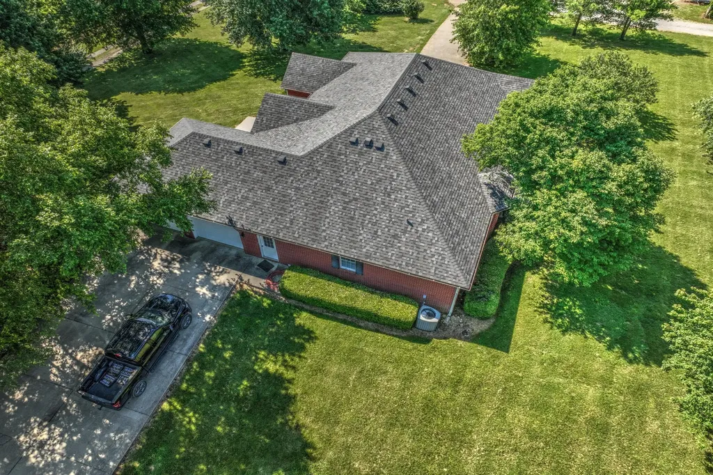 227 Rebecca Lane Stanford KY 40484