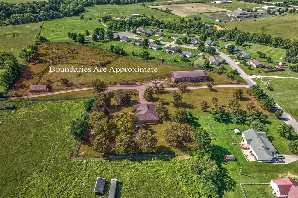 227 Rebecca Lane Stanford KY 40484