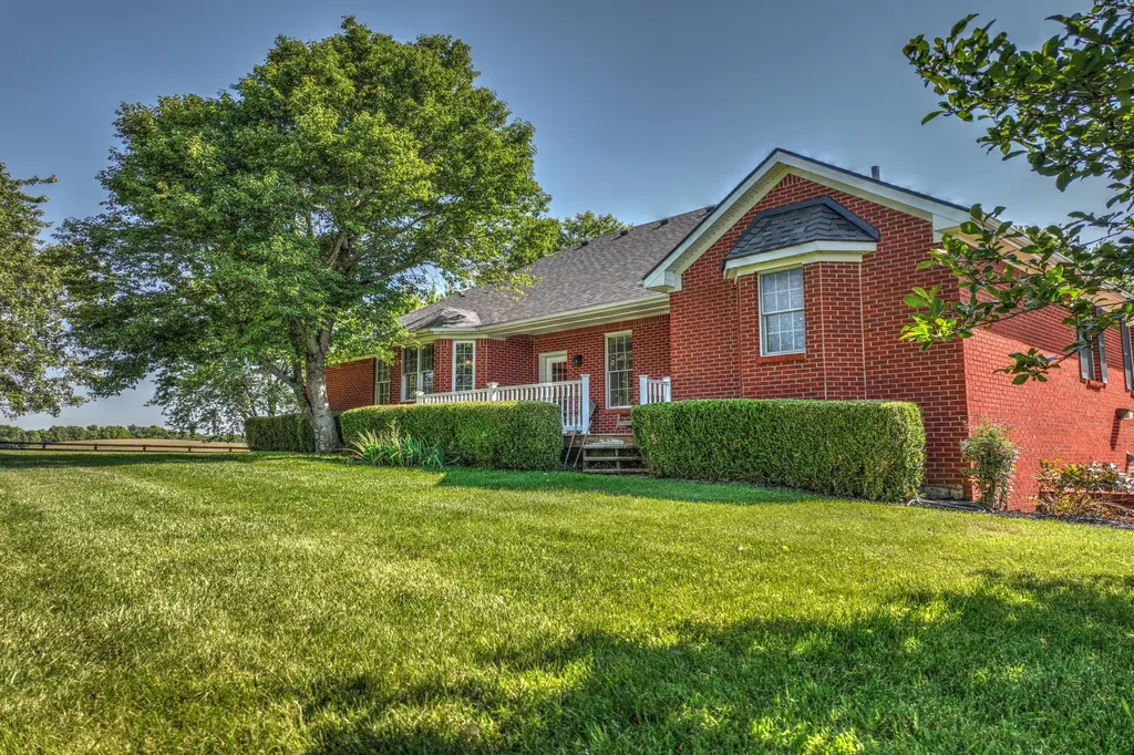 227 Rebecca Lane Stanford KY 40484