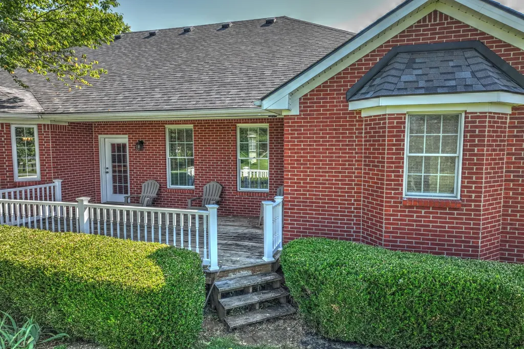 227 Rebecca Lane Stanford KY 40484