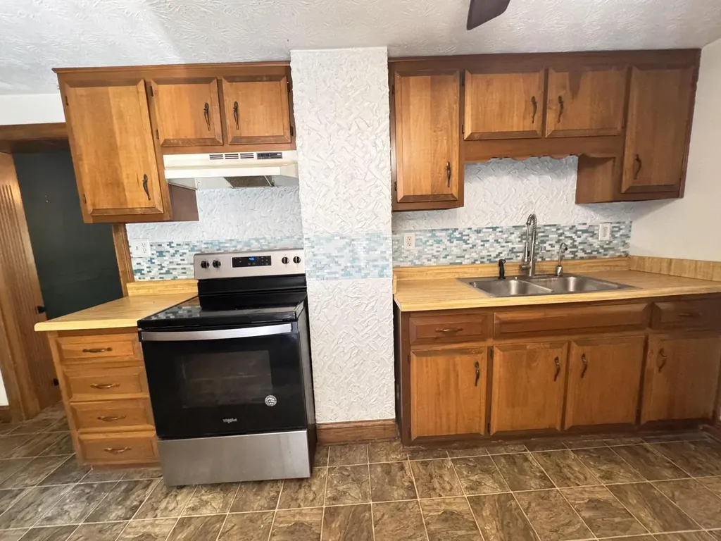 143 Salt River Road Danville KY 40422
