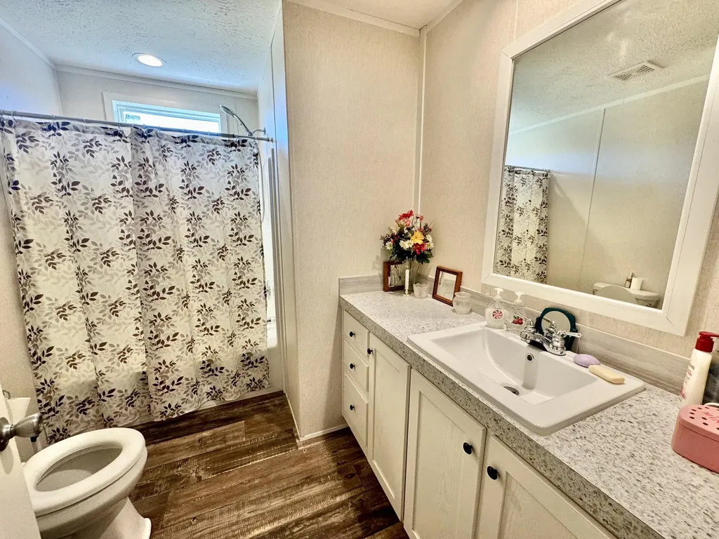 1747 Ky-10 Tollesboro KY 41189