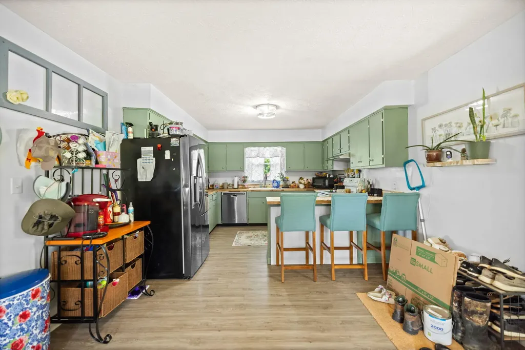 3492 Hawk Creek Road London KY 40741
