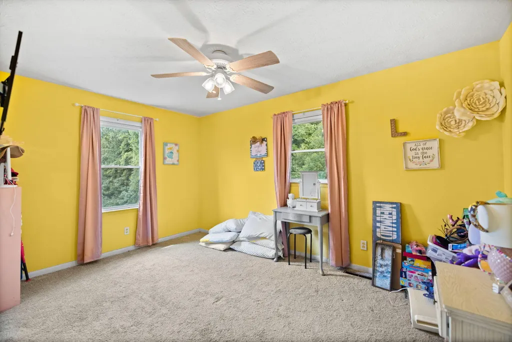 3492 Hawk Creek Road London KY 40741