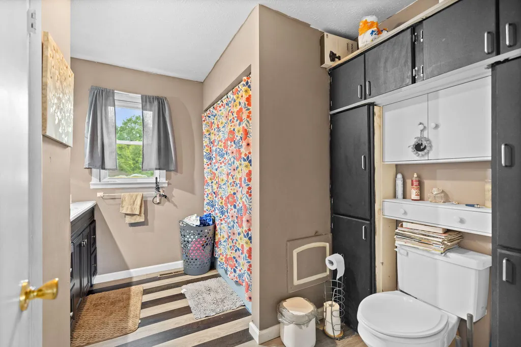 3492 Hawk Creek Road London KY 40741