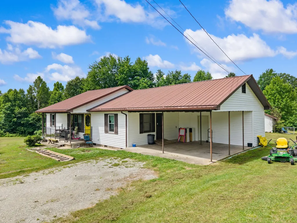 3492 Hawk Creek Road London KY 40741