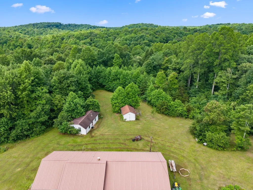 3492 Hawk Creek Road London KY 40741