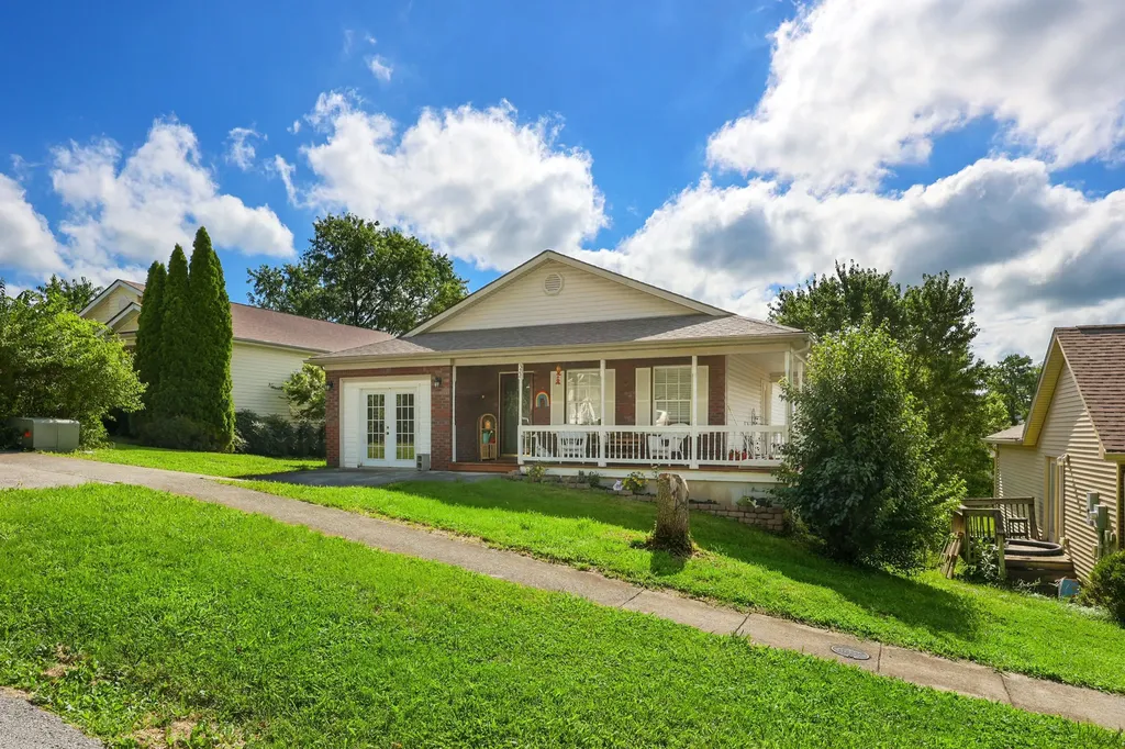 322 Douglas Court Richmond KY 40475