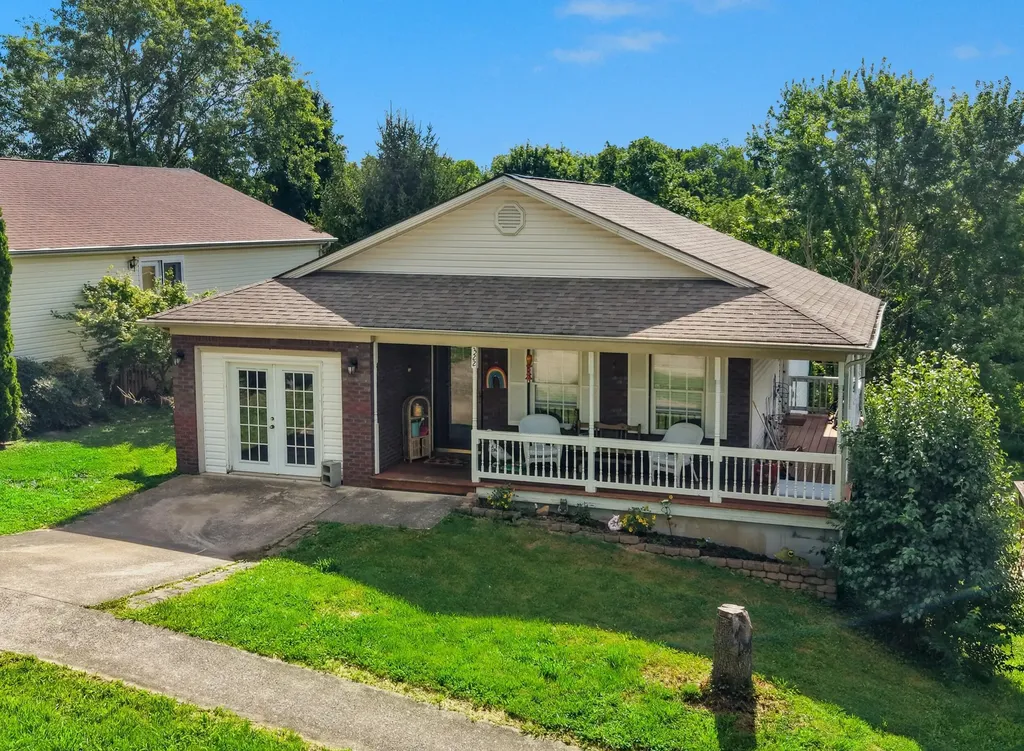 322 Douglas Court Richmond KY 40475