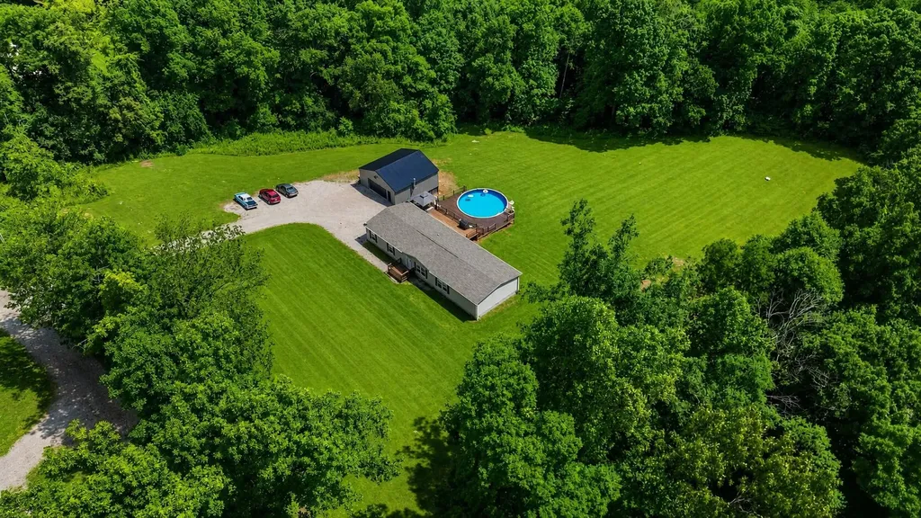 757 Lear Lane Mt Vernon KY 40456