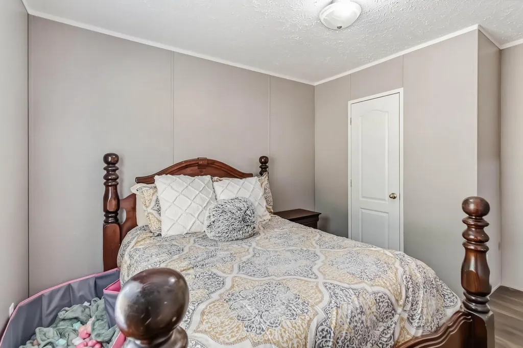 757 Lear Lane Mt Vernon KY 40456