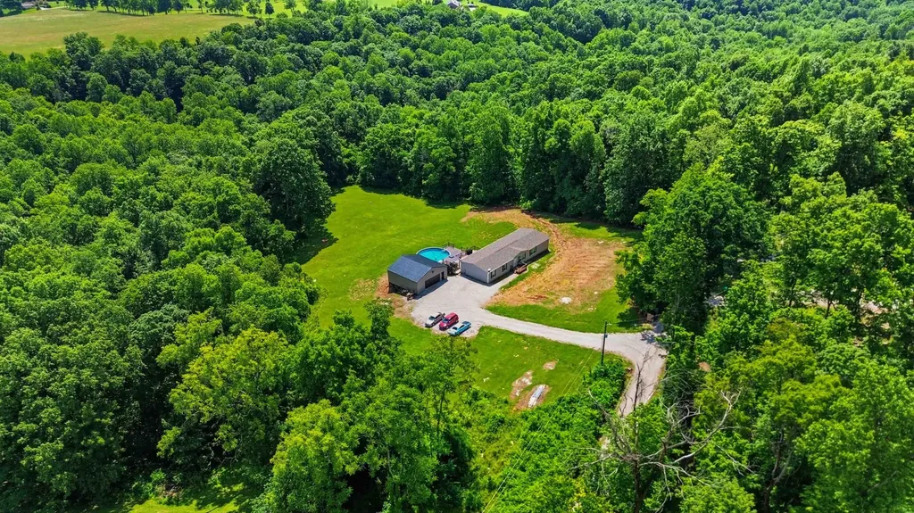 757 Lear Lane Mt Vernon KY 40456