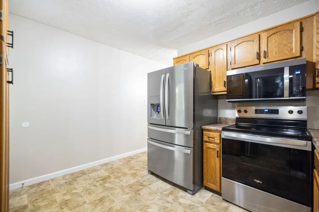 6723 Ky-1524 Manchester KY 40962