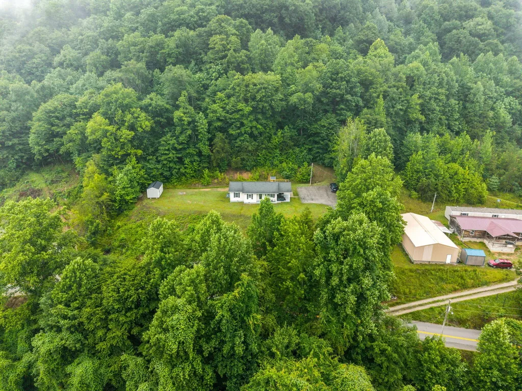 6723 Ky-1524 Manchester KY 40962
