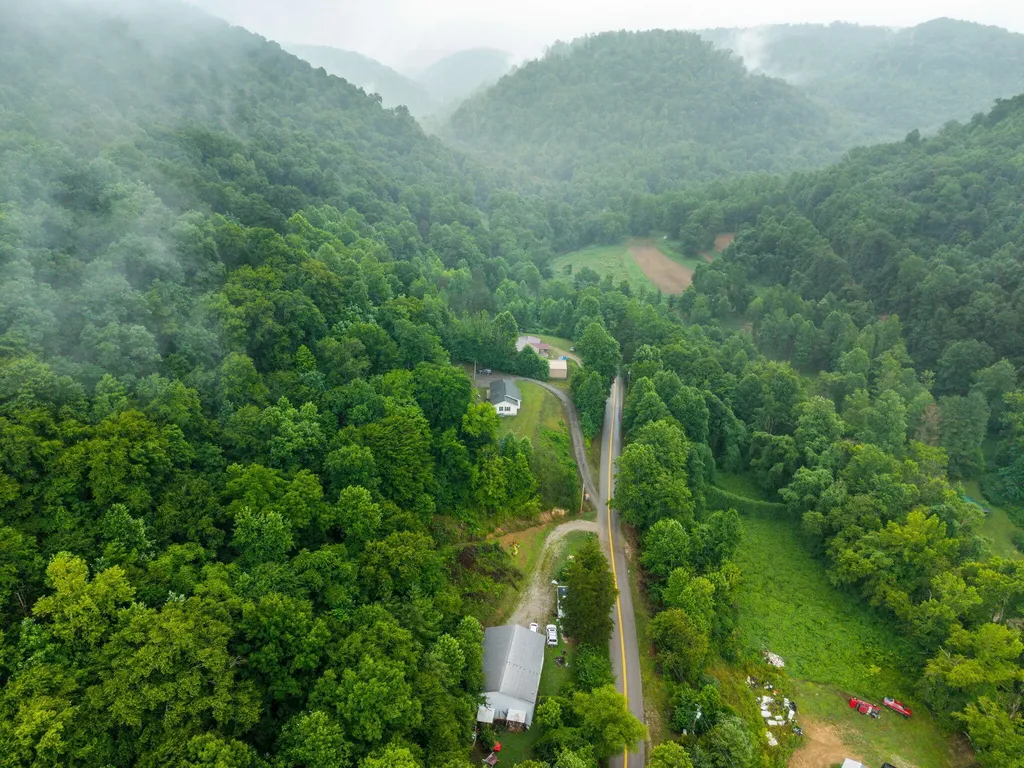 6723 Ky-1524 Manchester KY 40962