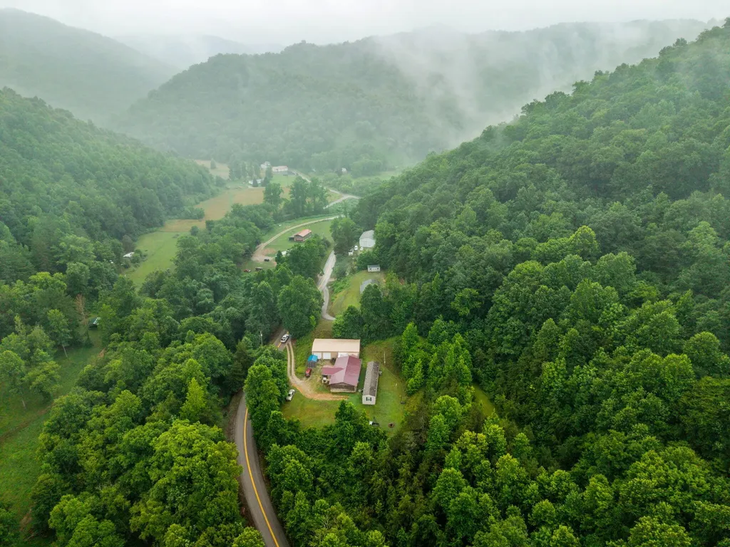 6723 Ky-1524 Manchester KY 40962