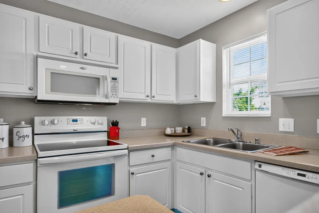 2453 Aristocracy Circle Lexington KY 40509