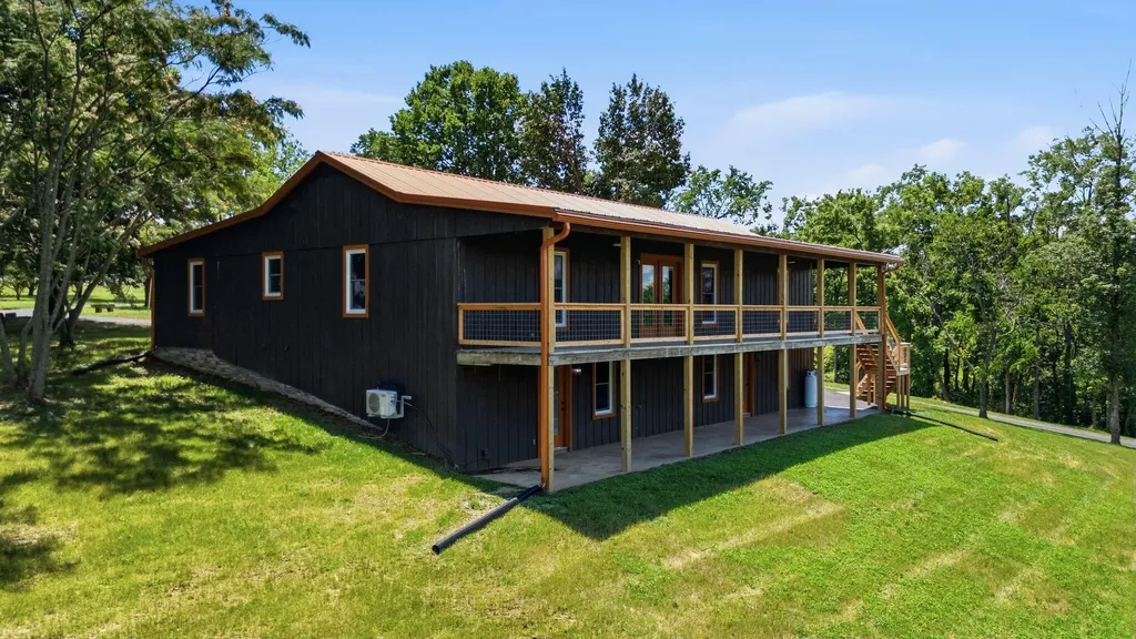535 Twin Lakes Drive Lancaster KY 40444