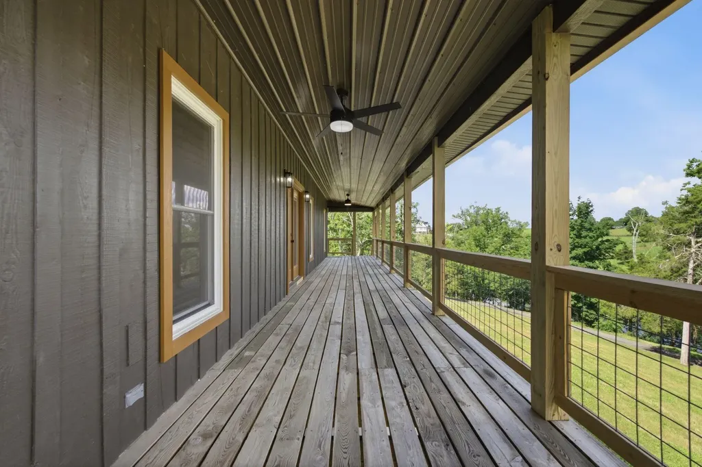 535 Twin Lakes Drive Lancaster KY 40444