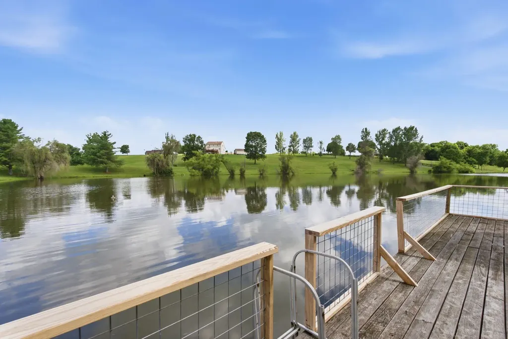 535 Twin Lakes Drive Lancaster KY 40444