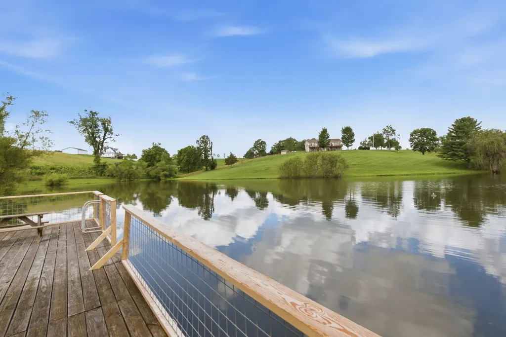 535 Twin Lakes Drive Lancaster KY 40444