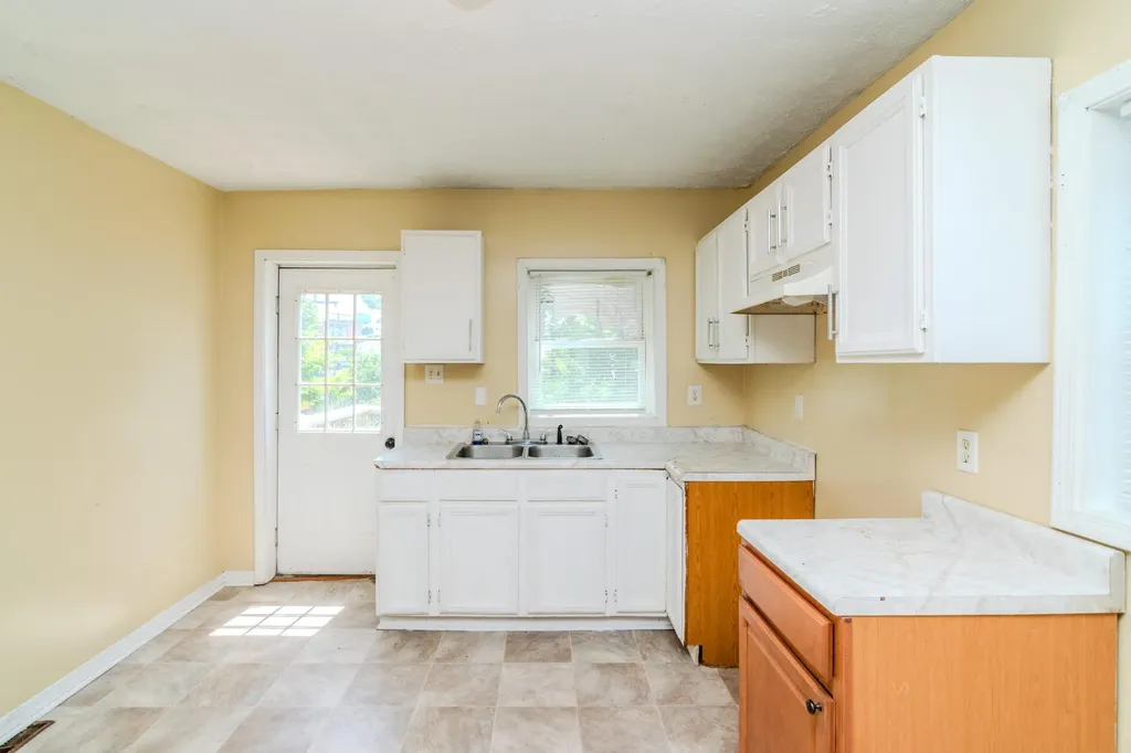 25 Oliver Street Winchester KY 40391