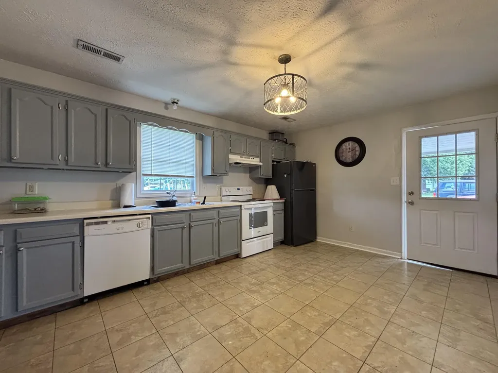 4137 Highway 2141 Stanford KY 40484