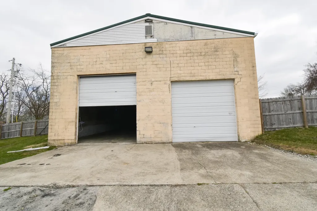 402 Menelaus Road Berea KY 40403