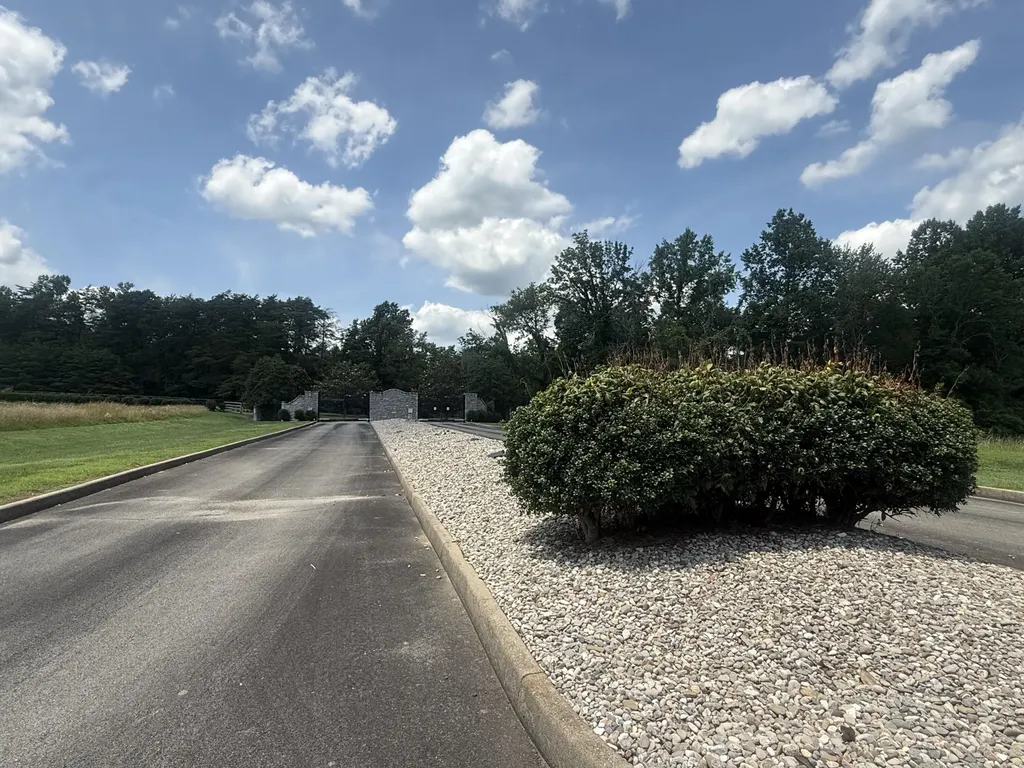 50 Brooke Drive Jamestown KY 42629
