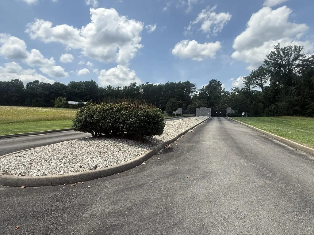 50 Brooke Drive Jamestown KY 42629