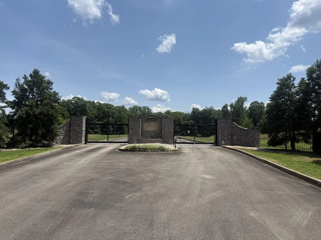 50 Brooke Drive Jamestown KY 42629