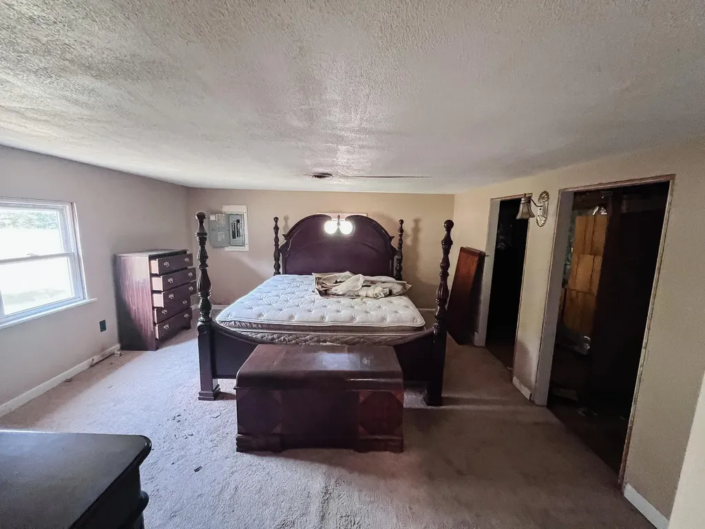 934 Farmersville Road Princeton KY 42445