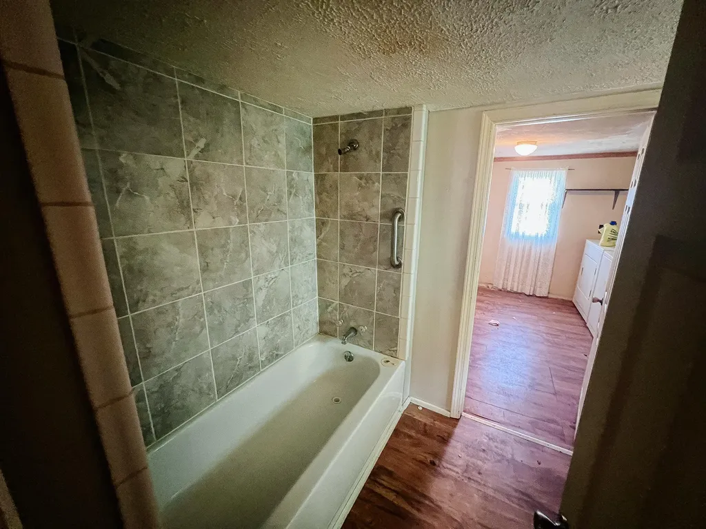 934 Farmersville Road Princeton KY 42445