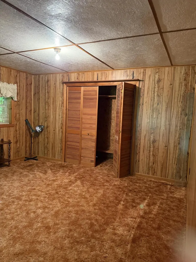 60 Grover Whitehead Road Whitley City KY 42653